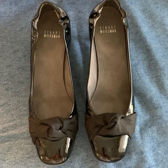 Stuart Weitzman Shoes - Stuart Weitzman kitten heel
